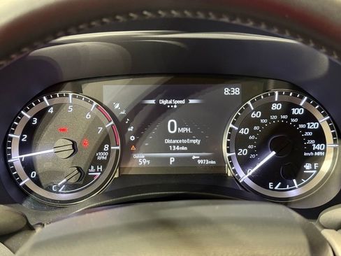 Certified 2023 Toyota Highlander XLE image 28