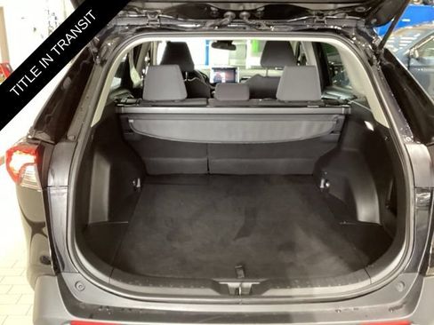 Used 2025 Toyota RAV4 XLE AWD/4WD image 15
