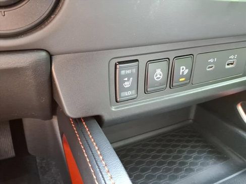 Used 2023 Nissan Frontier PRO-4X w/ Pro-4X Premium Package AWD/4WD image 27