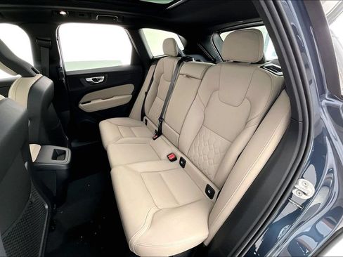New 2026 Volvo XC60 B5 Core AWD/4WD image 17