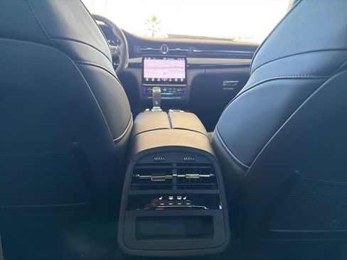 Used 2023 Maserati Quattroporte Modena image 14