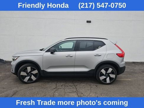 Used 2023 Volvo XC40 Recharge Ultimate image 8