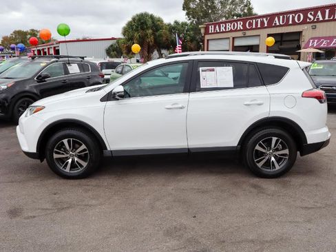 Used 2017 Toyota RAV4 XLE image 2