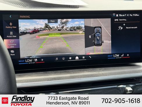 Used 2024 BMW X5 xDrive40i w/ Parking Assistance Package AWD/4WD image 28