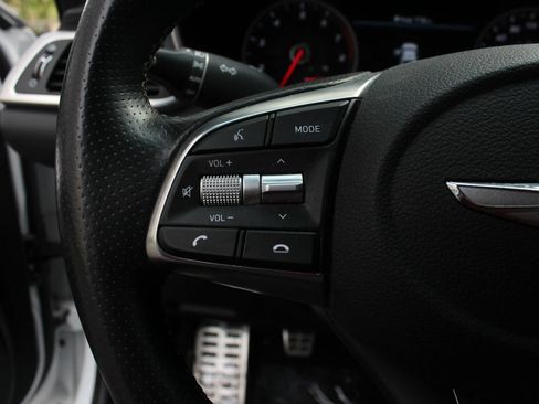 Used 2021 Genesis G70 2.0T Sport RWD image 29