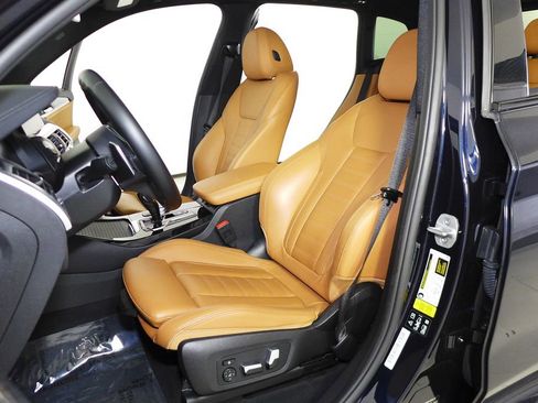 Used 2021 BMW X3 M40i w/ Premium Package image 22