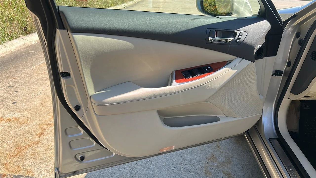 Used 2010 Lexus ES 350 FWD image 38