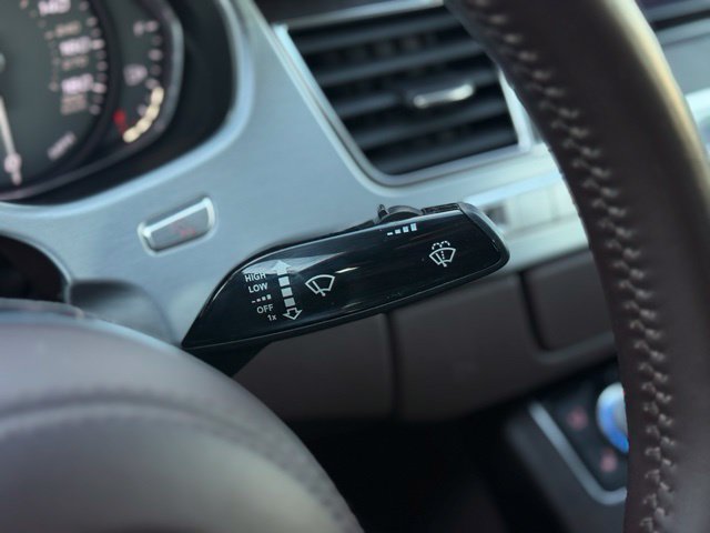 Used 2013 Audi S8 AWD/4WD image 27