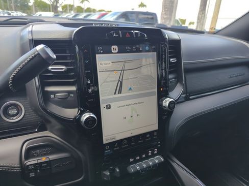 Used 2024 RAM 3500 Limited image 10