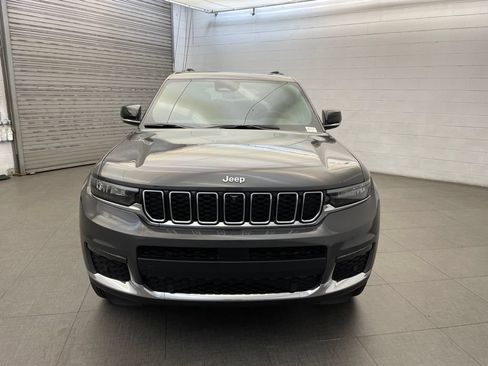 New 2025 Jeep Grand Cherokee L Limited w/ Luxury Tech Group II RWD image 5