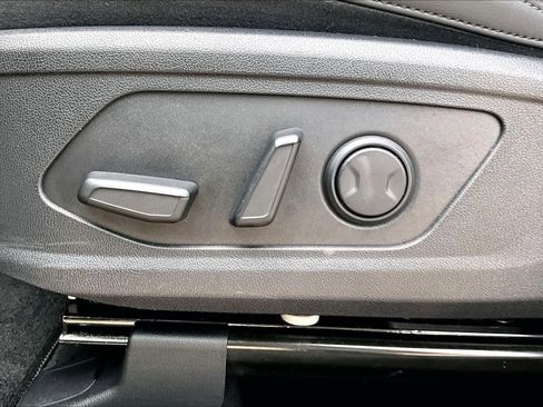 Used 2025 Kia Sorento S w/ Panoramic Sunroof Package image 31