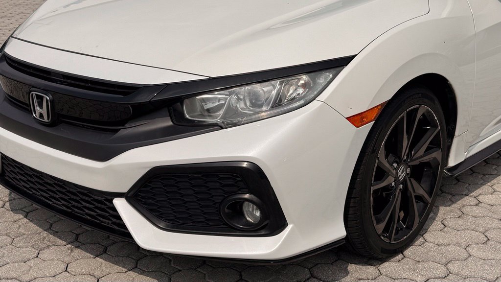 Used 2018 Honda Civic Sport image 15