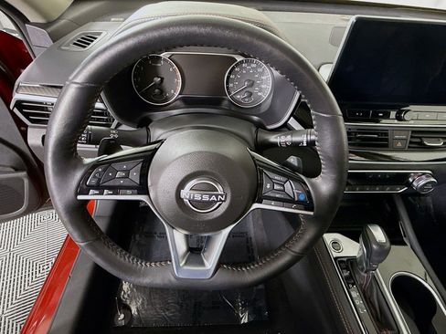 Used 2024 Nissan Altima 2.0 SR image 23