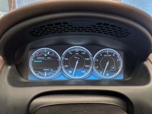 Used 2011 Jaguar XJ L RWD image 20
