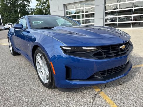 Used 2023 Chevrolet Camaro LT RWD image 14
