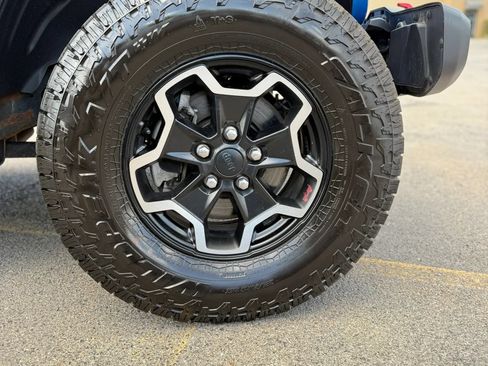 Used 2020 Jeep Gladiator Rubicon AWD/4WD image 29