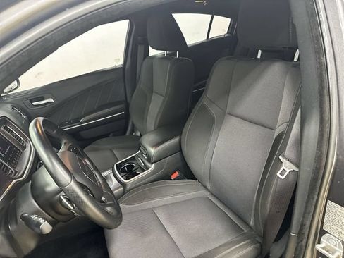 Used 2019 Dodge Charger SXT AWD/4WD image 14