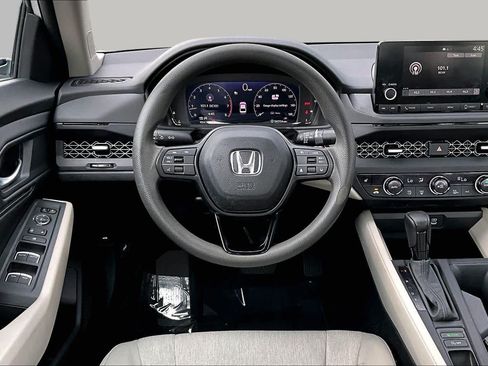 Used 2023 Honda Accord EX image 6