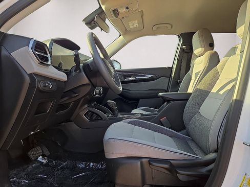 Used 2025 Chevrolet TrailBlazer LS w/ LS Convenience Package FWD image 21