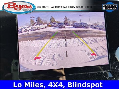 Used 2024 Jeep Grand Cherokee Laredo image 3