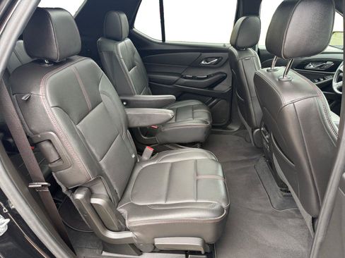 Used 2024 Chevrolet Traverse RS AWD/4WD image 15