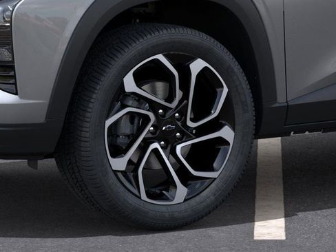 New 2025 Chevrolet Trax RS w/ Sunroof Package image 9