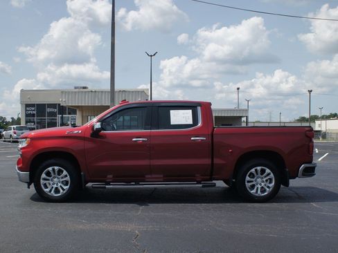 Used 2023 Chevrolet Silverado 1500 LTZ w/ LTZ Premium Package AWD/4WD image 14
