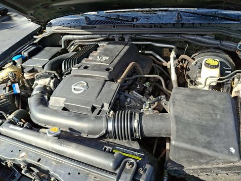 Used 2015 Nissan Frontier PRO-4X w/ Pro-4x Luxury Package image 29