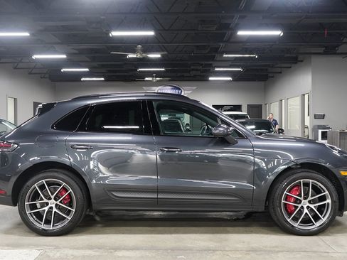 Used 2023 Porsche Macan S AWD/4WD image 6