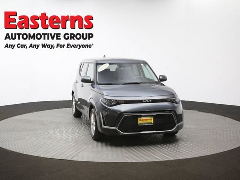 Used 2023 Kia Soul LX w/ LX Technology Package image 51