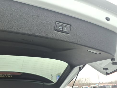 Used 2018 Audi Q7 3.0T Prestige image 8