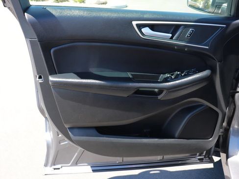 Used 2024 Ford Edge SEL AWD/4WD image 10