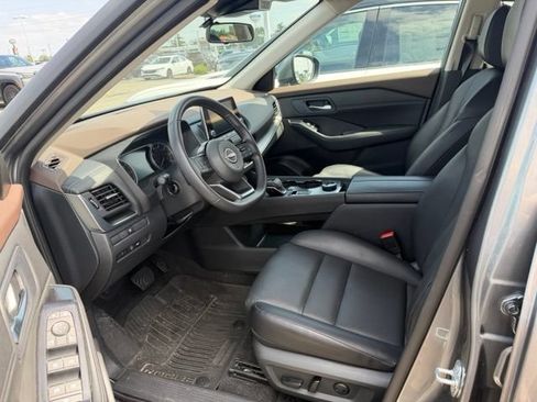 Certified 2023 Nissan Rogue SV AWD/4WD image 6