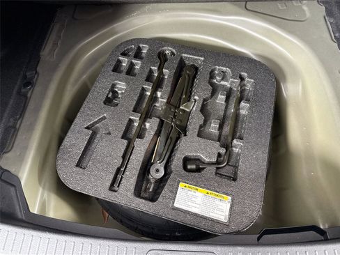 Used 2025 Toyota Corolla SE image 41