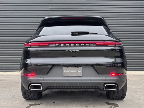 Certified 2026 Porsche Cayenne image 6