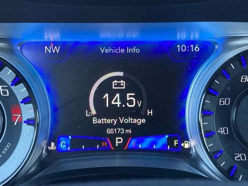 Used 2023 Chrysler 300 S image 17