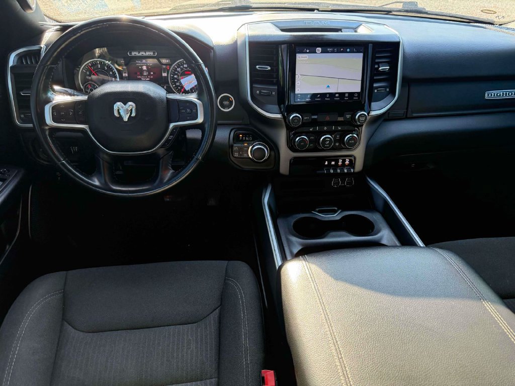 Used 2022 RAM 1500 Big Horn AWD/4WD image 3