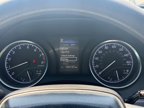 Used 2018 Toyota Camry LE image 13