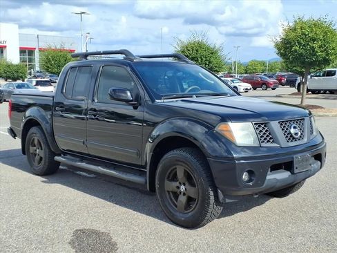 Used 2005 Nissan Frontier LE RWD image 2
