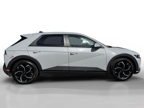 Certified 2024 Hyundai Ioniq 5 SEL image 6