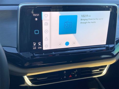 New 2026 Volkswagen Atlas Cross Sport SE image 21