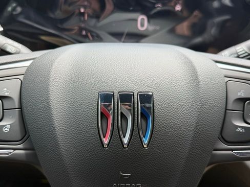 New 2026 Buick Envista Avenir FWD image 22