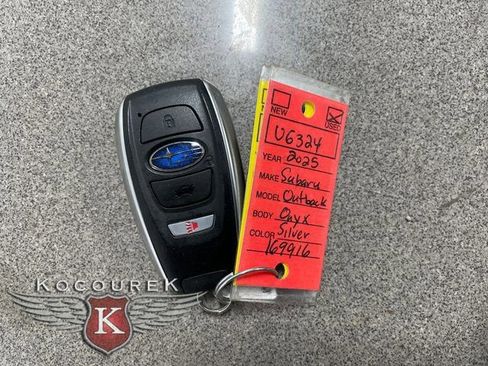 Used 2025 Subaru Outback Onyx Edition XT image 25