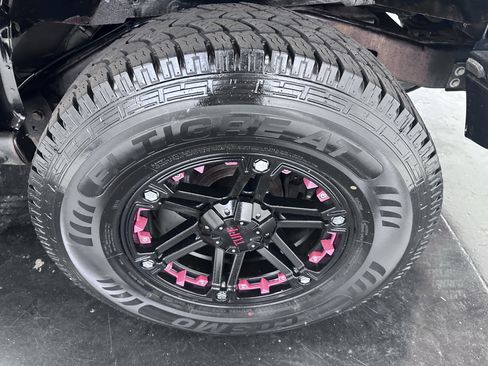 Used 2015 Jeep Wrangler Unlimited Rubicon AWD/4WD image 25