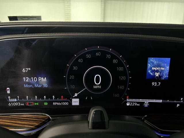 Certified 2023 Cadillac Escalade Premium Luxury AWD/4WD image 12