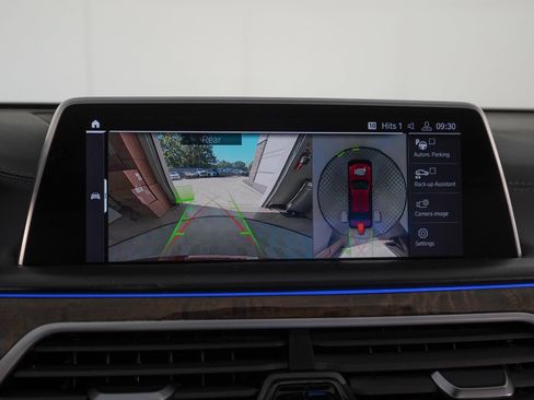 Used 2020 BMW ALPINA B7 xDrive AWD/4WD image 25