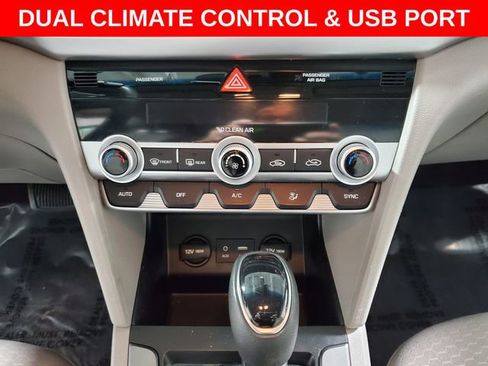 Used 2020 Hyundai Elantra SEL image 20