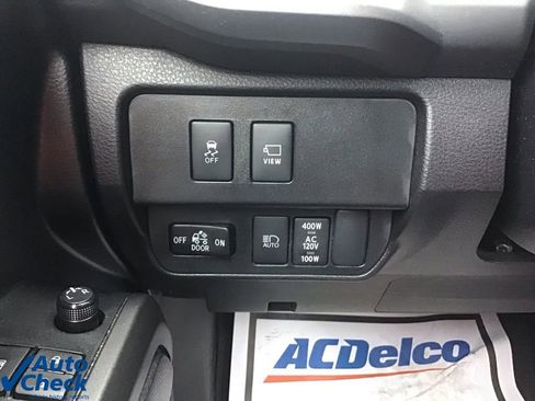 Used 2023 Toyota Tacoma TRD Off-Road w/ Advanced Technology Package image 33