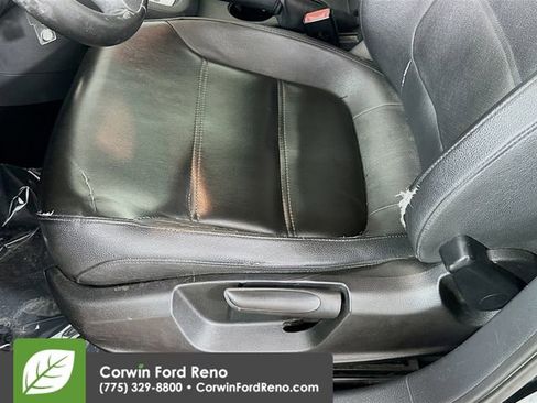 Used 2011 Volkswagen Jetta SE FWD image 17