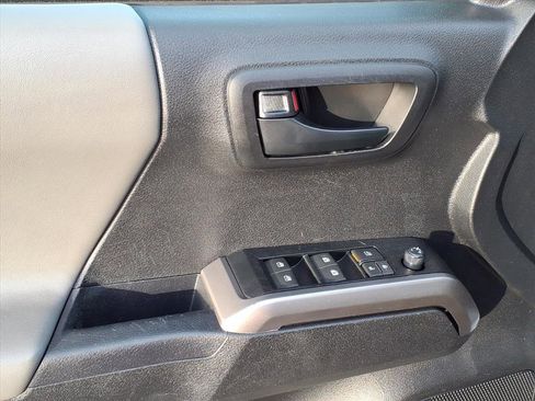 Used 2023 Toyota Tacoma SR5 image 11